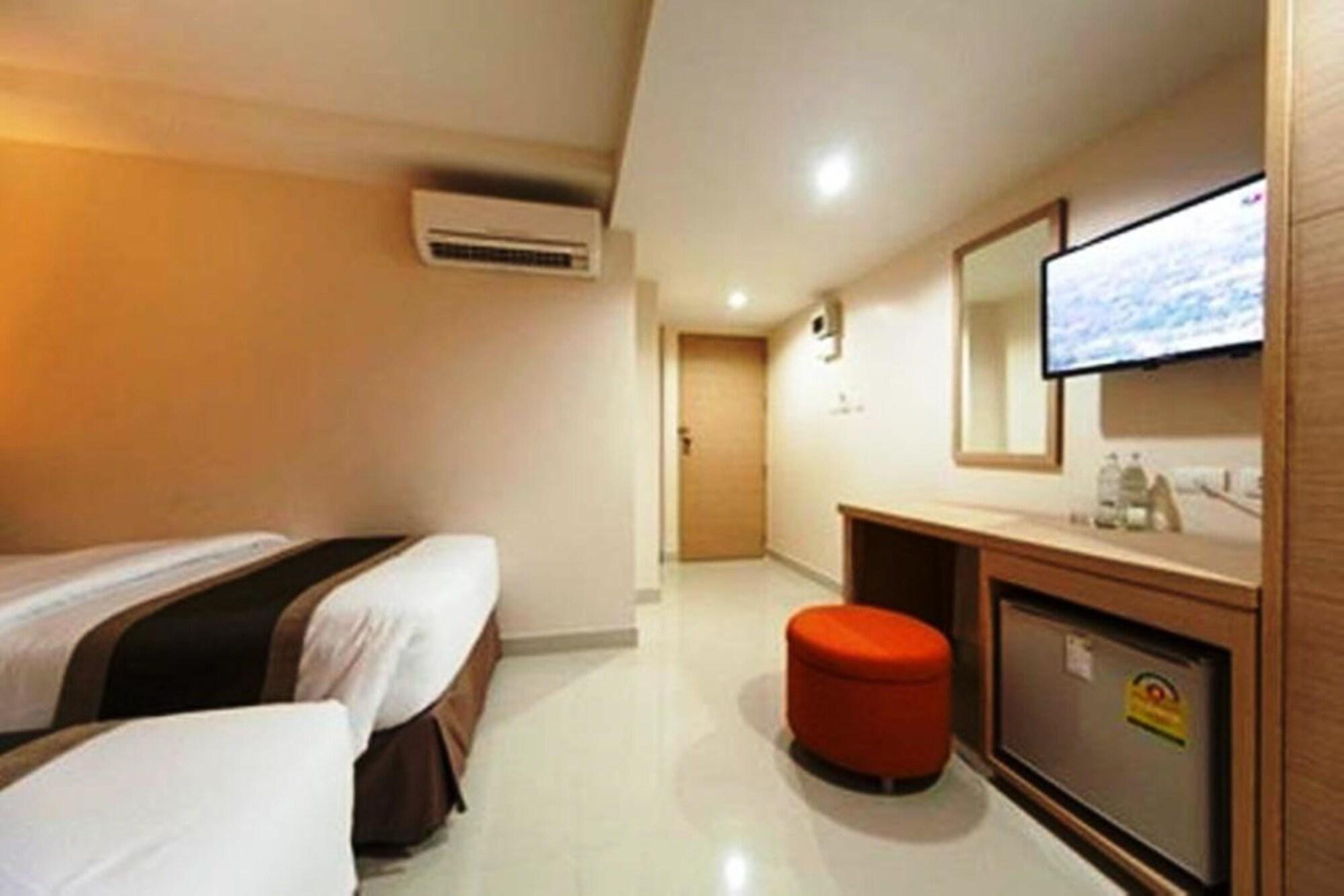 Gateway Hotel Pratunam Bangkok Exterior photo
