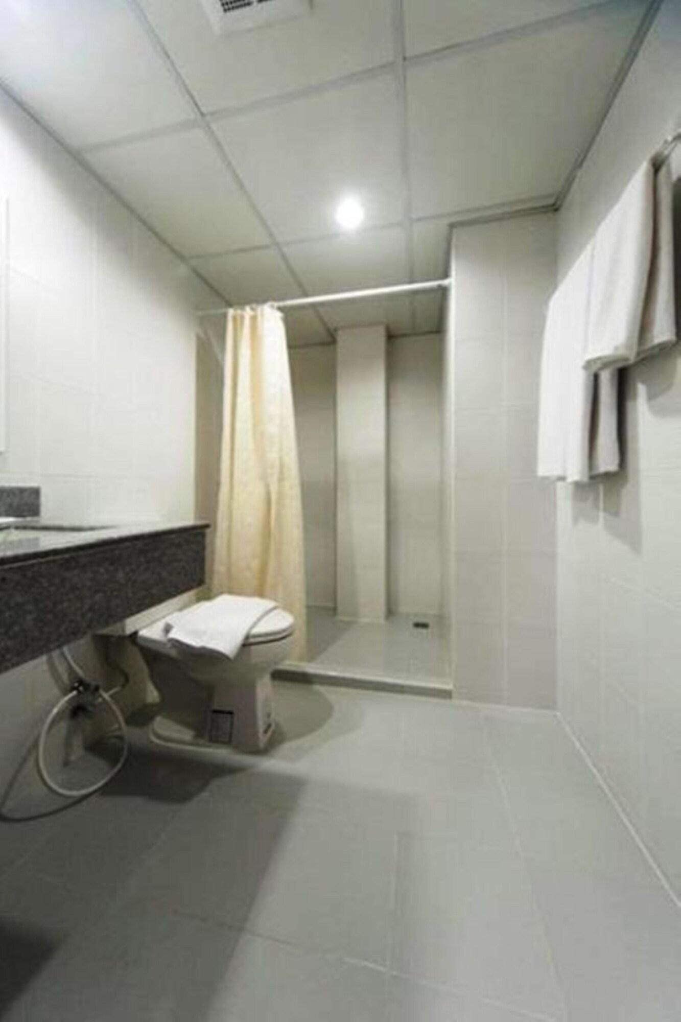 Gateway Hotel Pratunam Bangkok Exterior photo